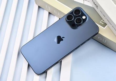 界首苹果维修点分享iPhone 15 Pro Max屏幕更换全新实操风险 